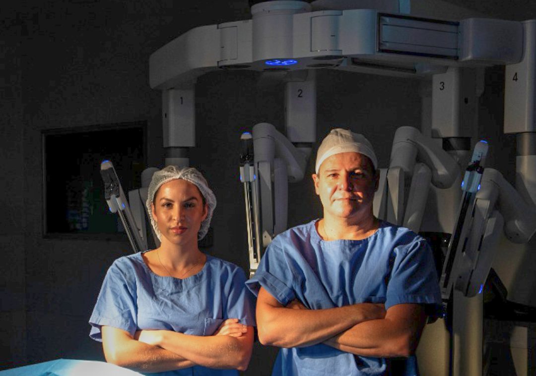 Cirurgiã do HNSG é a primeira mulher do Sul do País a realizar cirurgia robótica de fígado - Hospital Nossa Senhora da Graça